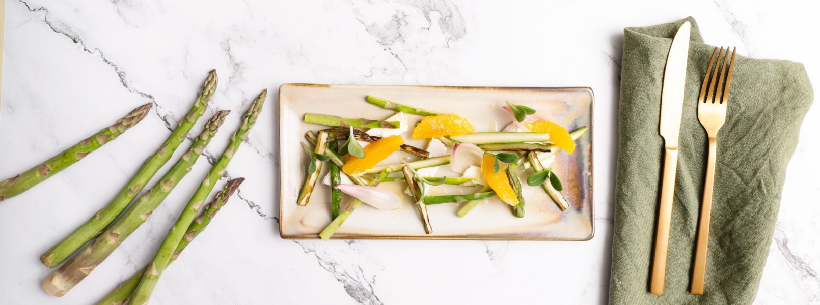 Insalata di asparagi e formaggio