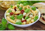 Insalata di fusilli con pomodori secchialt
