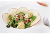 Insalatina con mela Pink Lady e formaggioalt