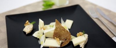 Insalatina di provolone valpadana Dop piccante, finocchi e nocialt