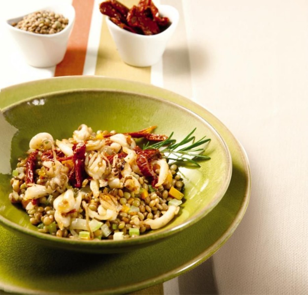 Lenticchie con seppie e pomodori essiccati