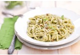 Linguine al pesto genovese con fagiolini e patatealt