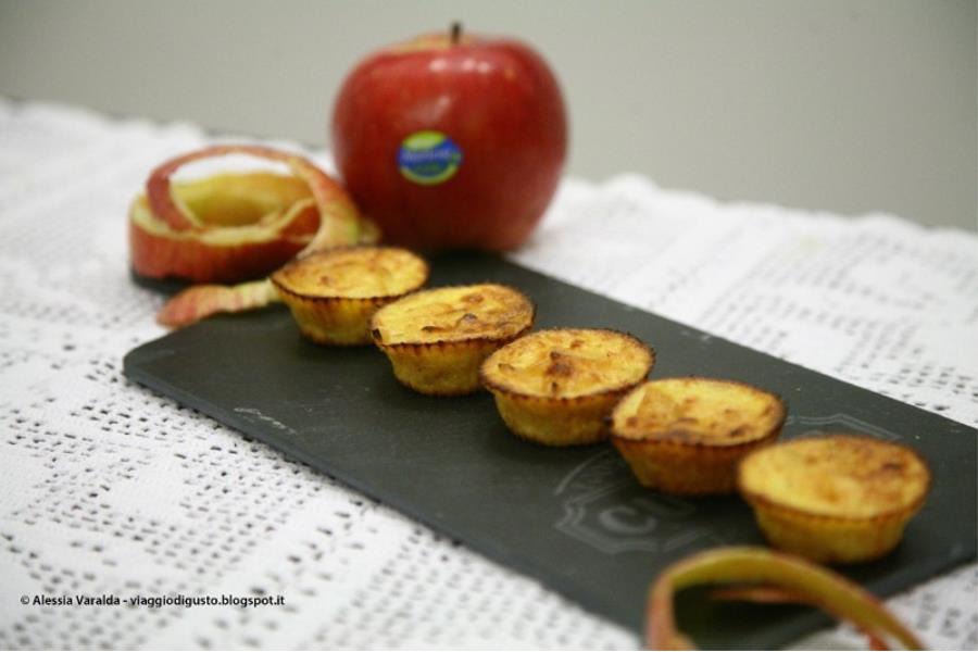 Mini sformatini di mele e pecorino 