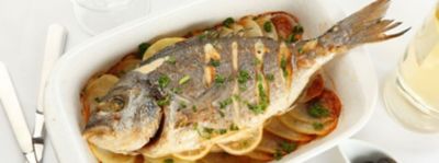 Orata alla genovese con olive taggiasche e olio extraverginealt