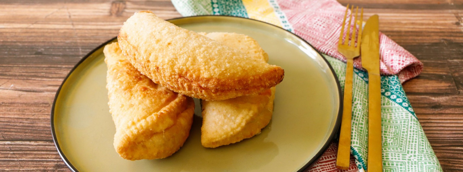 Panzerotti prosciutto e mozzarella, la variante pugliese