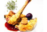 Piccione in tempura, con mirtilli e red globealt