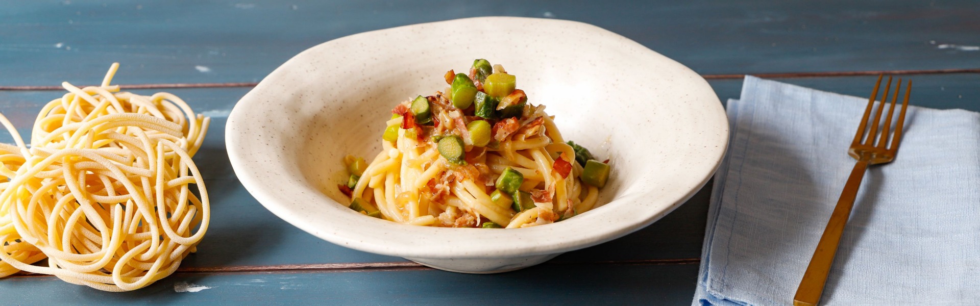 pici-con-pancetta-e-asparagi