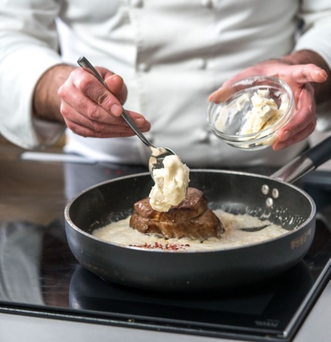 ricetta-filetto-di-manzo-al-gorgonzola-e-pepe-ros