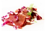 Sashimi di tonno rosso con radicchio trevigiano tardivoalt