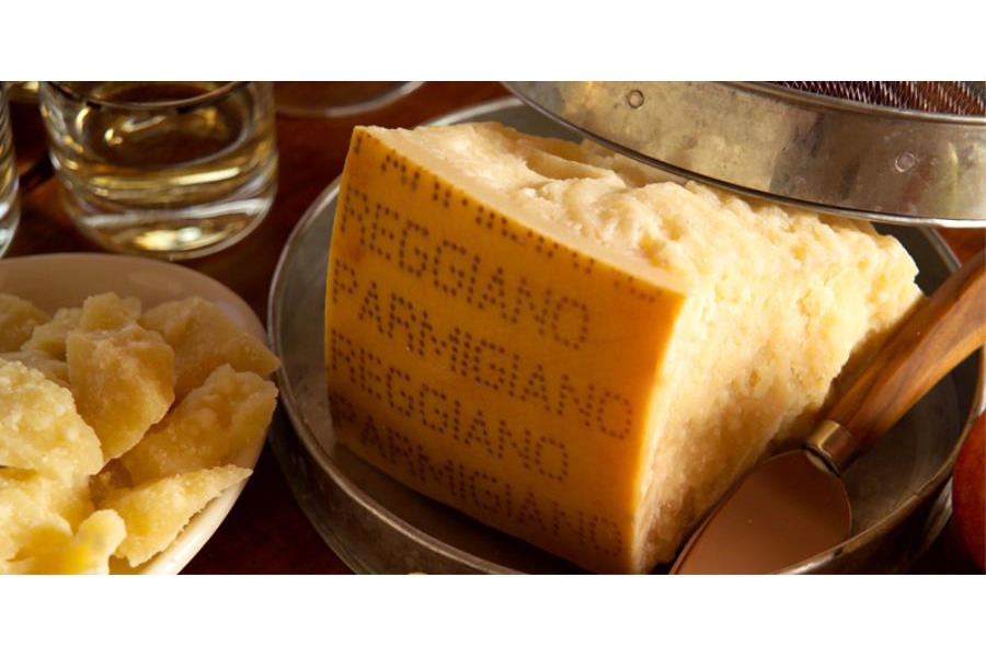 Sformatino al Parmigiano Reggiano D.O.P. con crema di zucca al vino passito