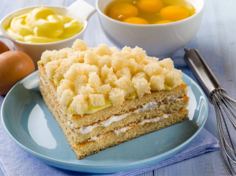 Torta mimosa: prepara la ricetta originale, facile da seguire passo a passo