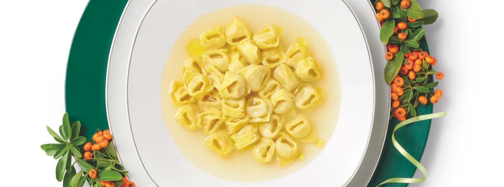Tortellini di Modena in brodo di cappone