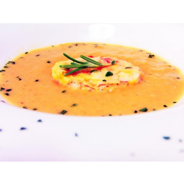 Vellutata di ceci di Leonforte con sfera di astice