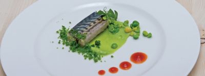 Sgombro e piselli con pomodori secchi di Calabriaalt