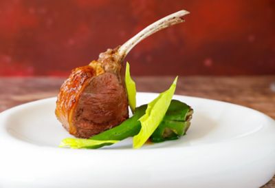 Agnello al miele di Clementino, cicoria e carciofialt