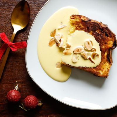 Panettone croccante, mandorle salate e zabaione all'amaro di erbealt
