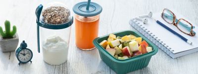 Macedonia, yogurt e semi, centrifuga di carote, zenzero e limonealt