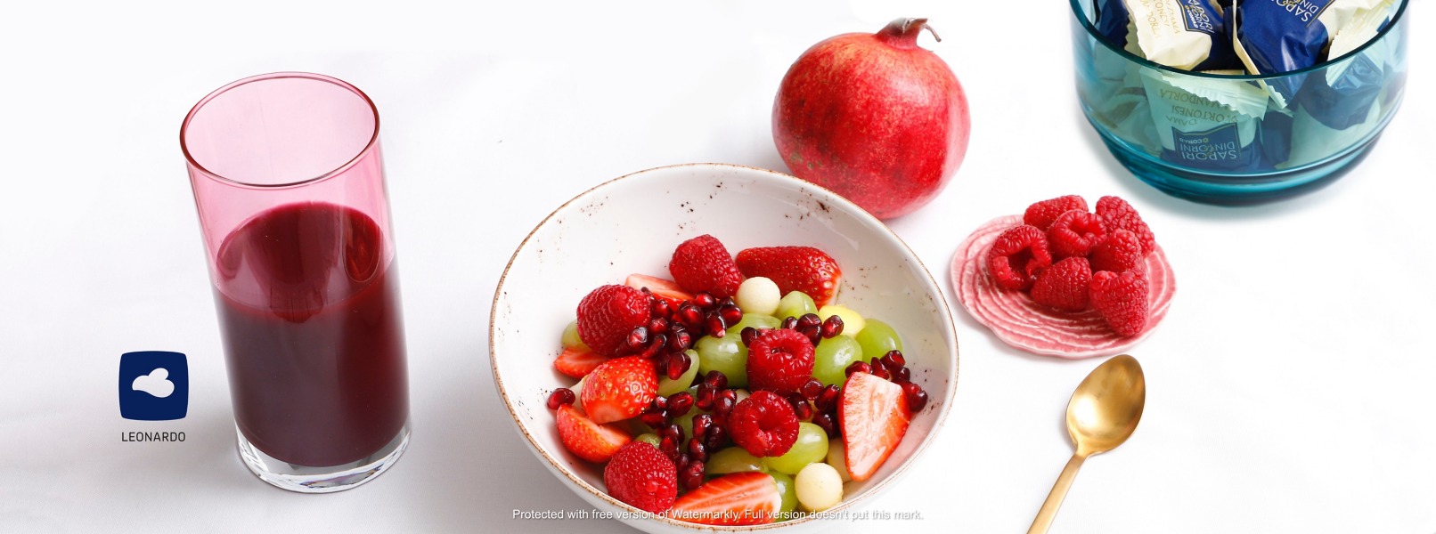 Macedonia detox e succo di melograno