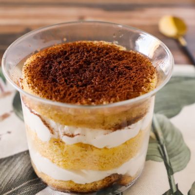 Pandoro farcito al tiramisù senza uova e limone: ricetta rivisitata alt