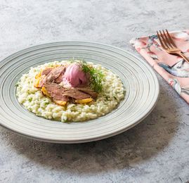 Risotto gourmet con petto d'anatra e gelato ai mirtillialt