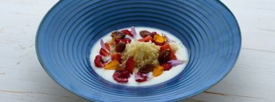Cous cous con zuppetta di yogurt e frutti rossialt