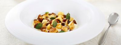 Crumble di panettone su crema di mascarpone e mielealt