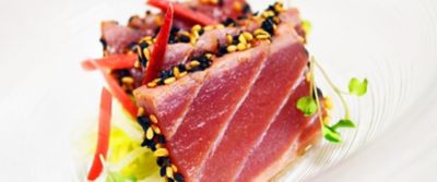 Tataki di tonno rosso di Sicilia con zenzero e porro crudoalt
