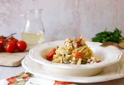 Spaghetti al pesce spada, alici di Sicilia e prezzemoloalt