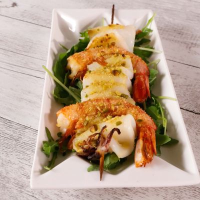 Spiedini di pesce al forno alle erbealt