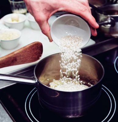 Come tostare il riso per il risotto