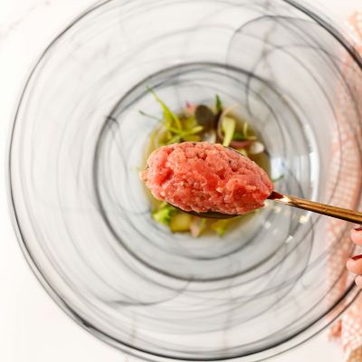 Tartare di Scottona in brodo affumicatoalt