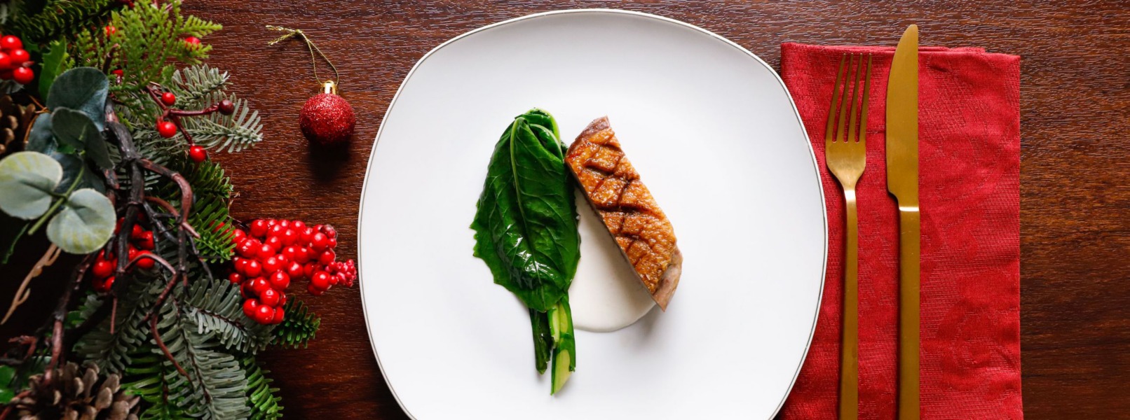 Petto d'anatra arrosto con fonduta di burrata affumicata