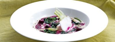 Crema di fagioli cannellini con barbabietola e semi di chiaalt
