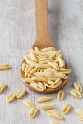 Cavatelli pugliesi con zafferano in salsa di rapa rossa e nero di seppiaalt
