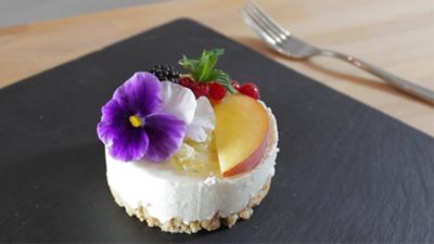 Cheesecake di Gorgonzola Dop con marmellata di limone e sedanoalt