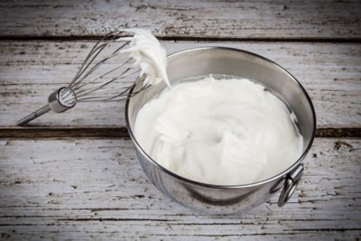 Come si fa la panna montata: la ricetta e i consigli