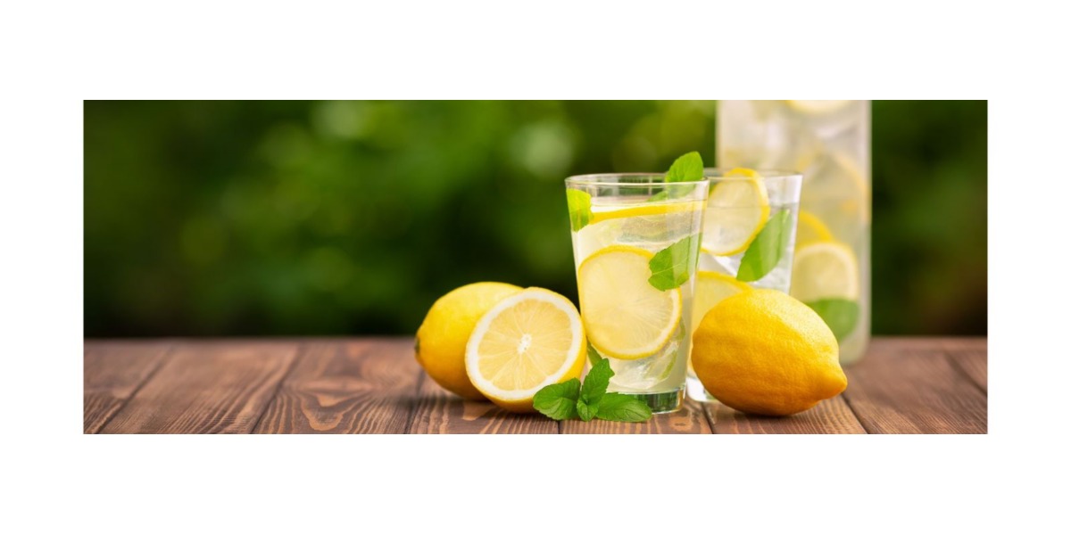 Bere acqua e limone al mattino: sì o no?