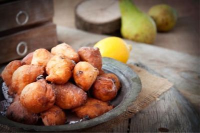 Crispeddi (frittelle) per il periodo natalizioalt