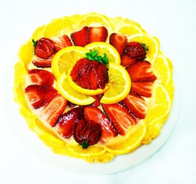 Crostata alla frutta con frolla di mandorle e crema inglese all?aranciaalt