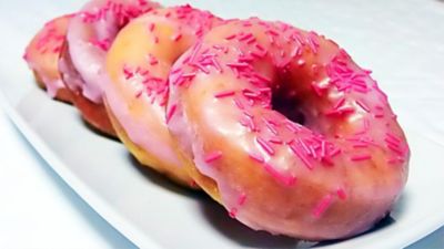 Donuts di lievito madre con glassa roséalt