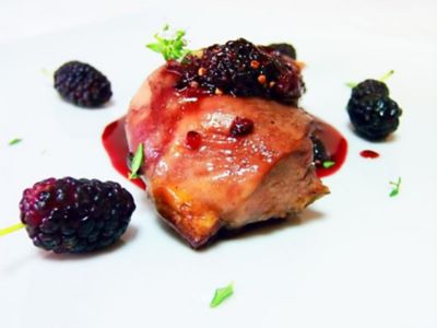 Faraona ai gelsi rossi con Chiovende Ruchè del Monferratoalt