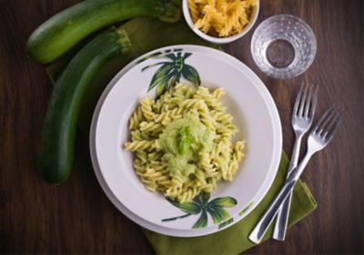 Fusilli con pesto alle zucchinealt
