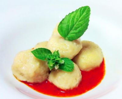 Gnocchi di pane di Altamura Dop su guazzetto di cuore di bue e latte di bufalaalt