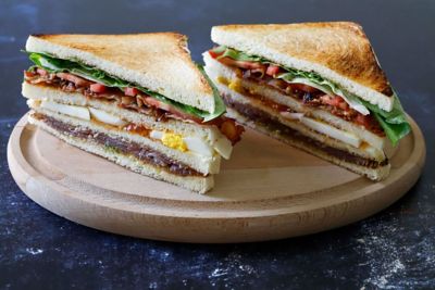 Club sandwich con carpaccio di tonno