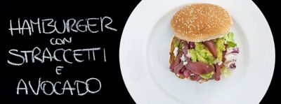 Hamburger con straccetti di carne, ricotta e avocadoalt