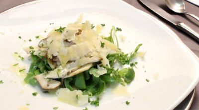 Insalata di funghi porcini con rucola e Parmigiano Reggiano D.O.P.alt