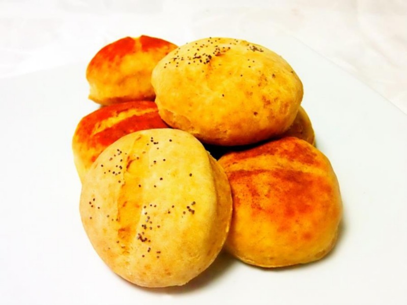Panini natalizi al kefir e miele di zagara d'arancio 