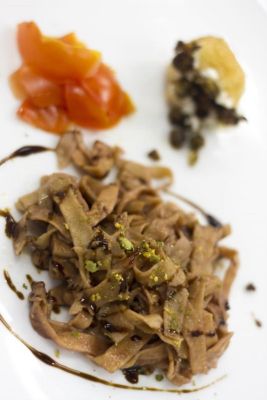 Pasta rosso divino con pepe verdealt