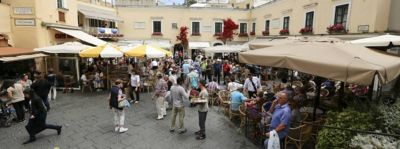 Per le botteghe di Capri: dal gelataio al panettiere