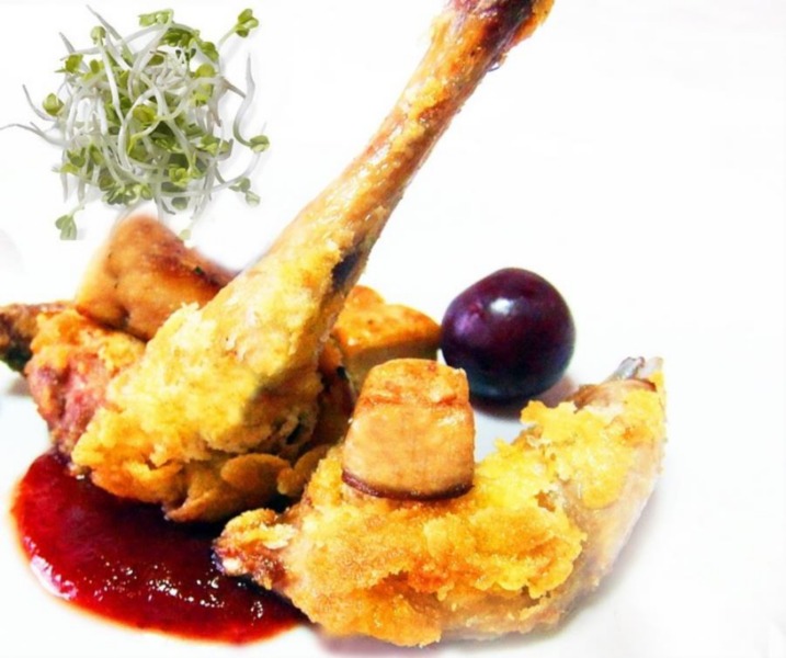 Piccione in tempura, con mirtilli e red globe